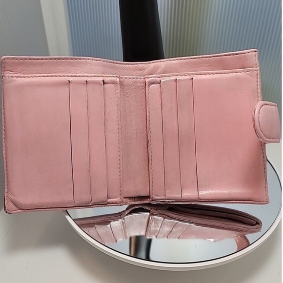 CHANEL Mark Caviar Skin PINK COCO BI-FOLD WALLET - Picture 6 of 16